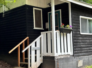 Lakefront Hideaway Resort