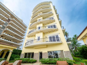Ocean Terrace, Beachfront- A505