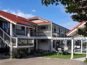Summit Motor Lodge