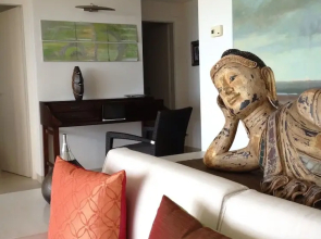 Stunning 2 brm Designer View Condo in Maho
