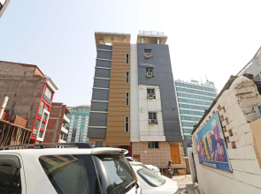 OYO 4011 Hotel Travellers Inn