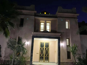 5 bedrooms villa with private pool enclosed garden and wifi at Marrakech