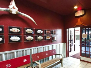 Sooner Legends Inn And Suites