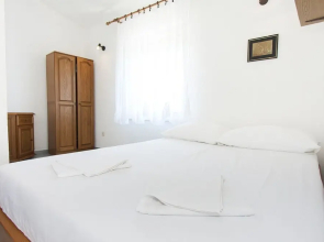 Zoran - 400 m From Beach - A1