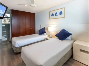 Waves 08 - Apartments