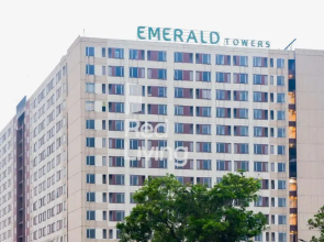 Collection O 92643 Emerald Apartement by Tahha Hospitality