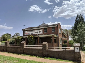 Young Budget Accommodation - Hostel