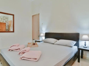 Family 2 bedroom House in Naupakto!!