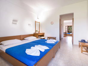 Azapiko Blue Sea Hotel