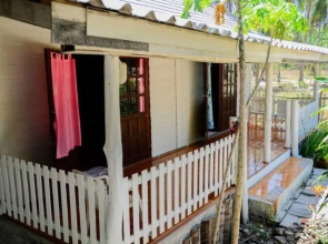 The White House Resort