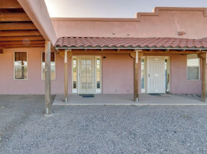 Eloy Retreat w/ Pool Access + Central A/c!