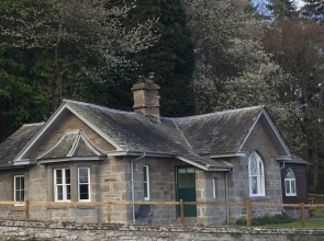NEW Refurbished Cottage With hot tub