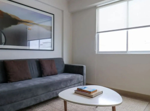 w Iluminating 1BR w AC Near Central Restaurante