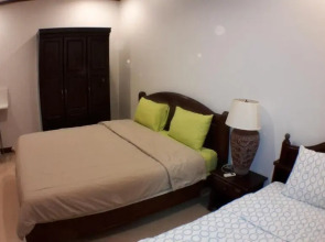 Peony Villa, 3 Bedroom Beachfront Pool Villa