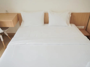 Fully Furnished with Cozy Design 2BR at Sky House BSD Apartment