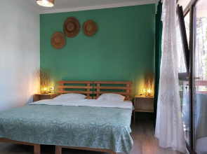 Beachfront 4-bedroom home in Kaprovani pine forest