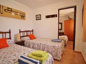1038 Villa Cruz