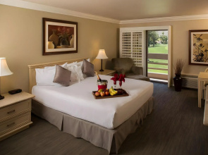 Indian Wells Resort Hotel