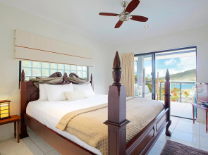 at Waterfront Whitsunday Retreat