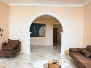 Entire First Floor With 3 En-suite Bedrooms