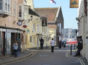 Harbour Life Dog Welcoming Yarmouth First Floor Apartment Sleeps 4