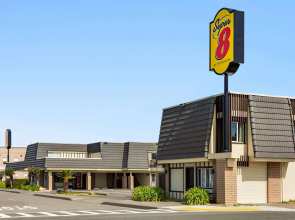 Super 8 by Wyndham Eureka