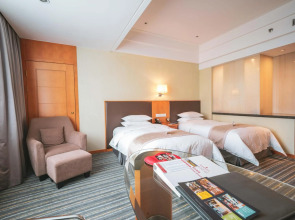 Отель Ramada Plaza by Wyndham Shanghai Pudong Airport
