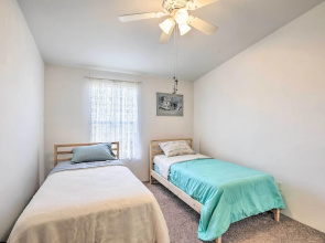 Quiet Tombstone Retreat ~ 3 Mi to Historic Dtwn!
