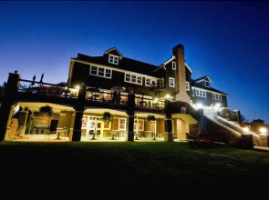 McMenamins Gearhart Hotel