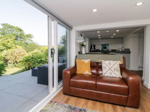Riverview @ 1 Brunel View