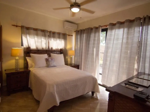 Two Bedroom Just Build Quiet and Private