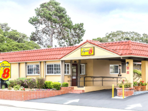 Super 8 by Wyndham Monterey