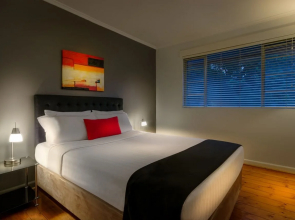 Crest on Barkly Serviced Apartments