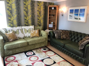 Verde Limone -The Studio and Bay View Cottage