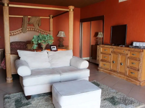 Sonoran Sun 3BR Deluxe SE 1007-v by Casago