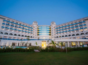 Water Side Resort & Spa