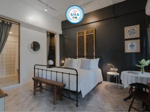 Blu Monkey Boutique Phuket Town