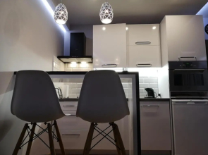 Apartament 8 Piętro Al Wyzwolenia