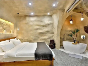 Shanghai Monegative Time Garden Hotel