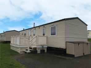 Newquay - Caravan - Sleeps 8 - Parking - Seaside