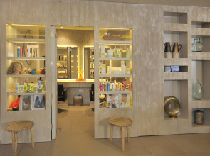 Отель Nelia Beach