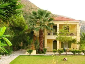 Petani Beach Suites