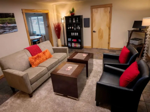 Wall Street Suites