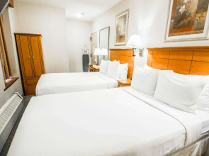 Econo Lodge Times Square