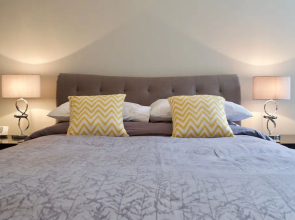 1 Bedroom West End Apartment