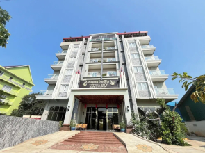 Kep Sea View Hotel & Sky Bar