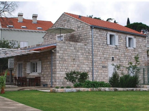 Awesome Home in Dubrovnik With Wifi and 2 Bedrooms