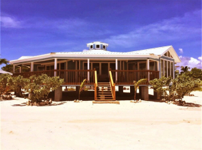 Paradise Beach Whole Property: 4 Beach Houses