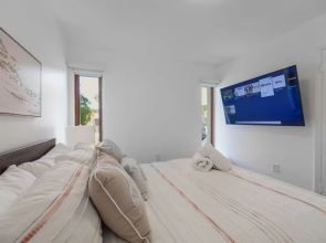 Awesome House with pool Westchester