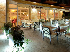 Hotel Golden Lake Resort